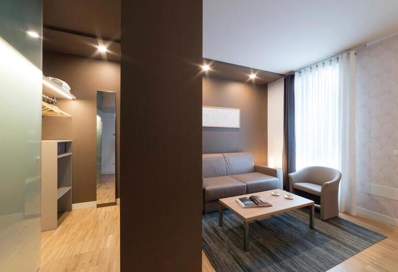 סוויטת ג'וניור דלוקס, Ghv