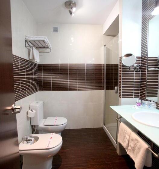 Трехместный Номер Классика, Hidalgo