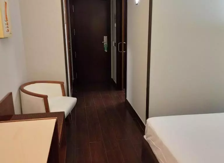 身障者適用スタンダードルーム, Hidalgo