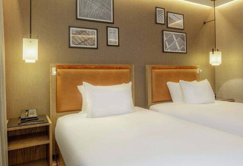 חדר דלוקס, Hilton London Tower Bridge