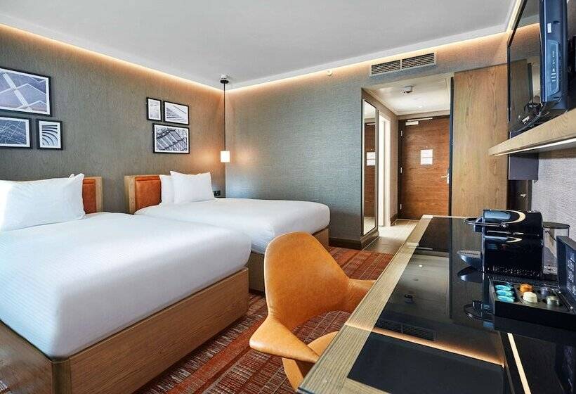 חדר דלוקס, Hilton London Tower Bridge