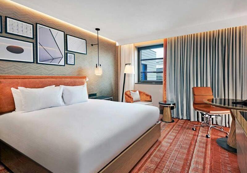 Номер Executive, Hilton London Tower Bridge