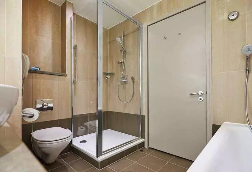 اتاق لوکس, Hilton London Tower Bridge