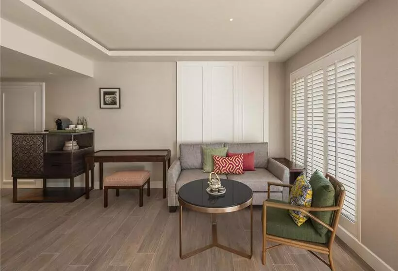 اتاق لوکس, Hilton London Tower Bridge