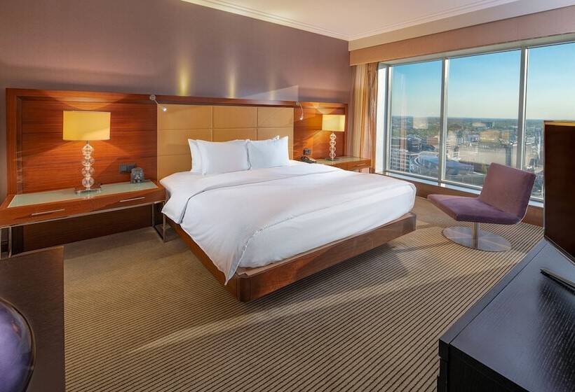 Номер Executive, Hilton Warsaw City