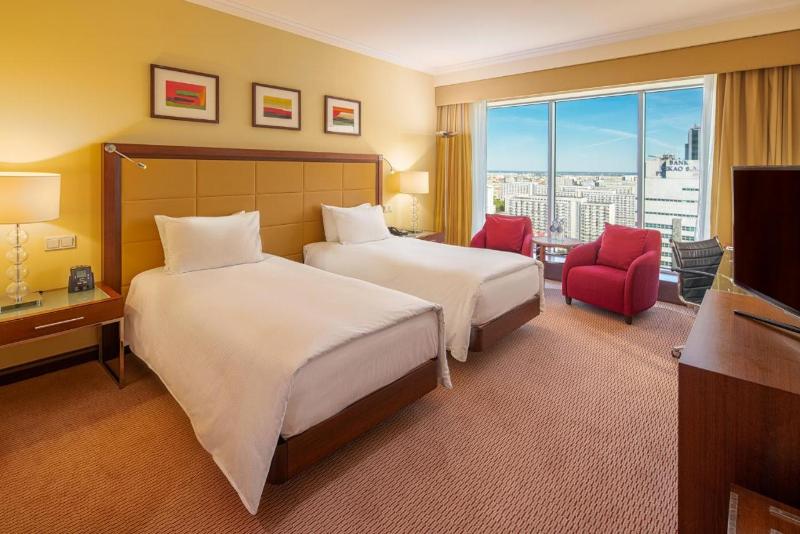 غرفة ديلوكس سرير كينج, Hilton Warsaw City