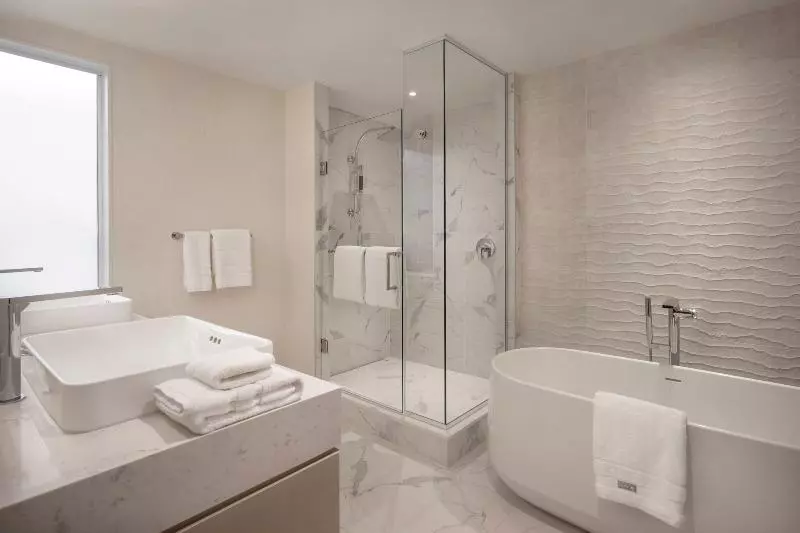 اتاق استاندارد, Hilton Warsaw City