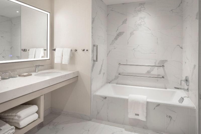 غرفة قياسية, Hilton Warsaw City