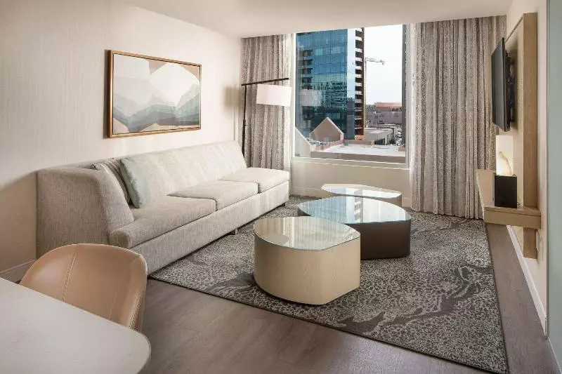 اتاق استاندارد, Hilton Warsaw City