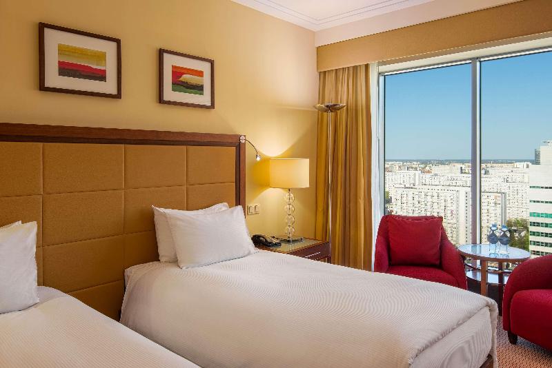 غرفة تنفيذية, Hilton Warsaw City