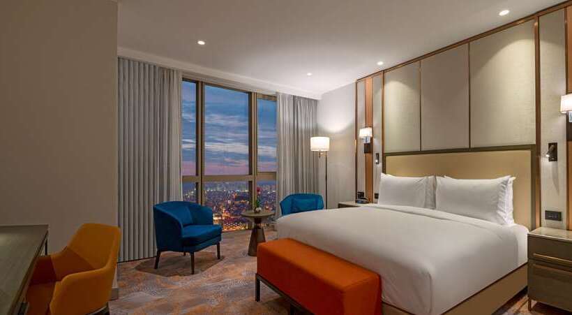 غرفة إدارية سرير كينج, Hilton Warsaw City