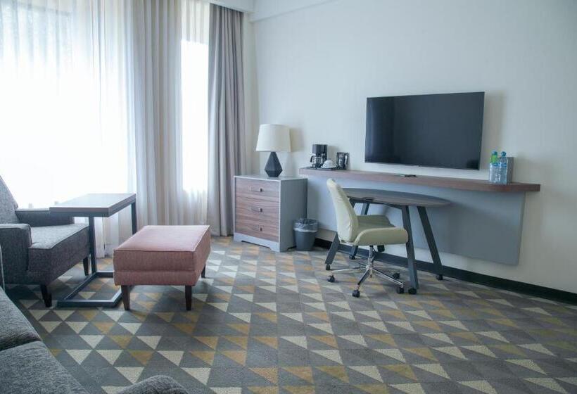 جناح, Holiday Inn Tlaxcala, An Ihg