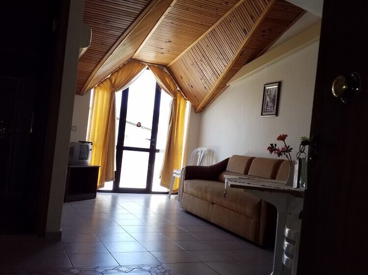 Студия Стандарт, Kamelya Apartments