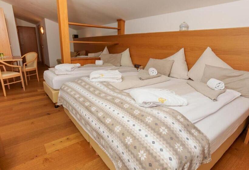 اتاق خانوادگی, Künstleralm