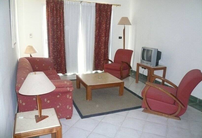 سوئیت خانواده 2 خوابه, Logaina Sharm Resort