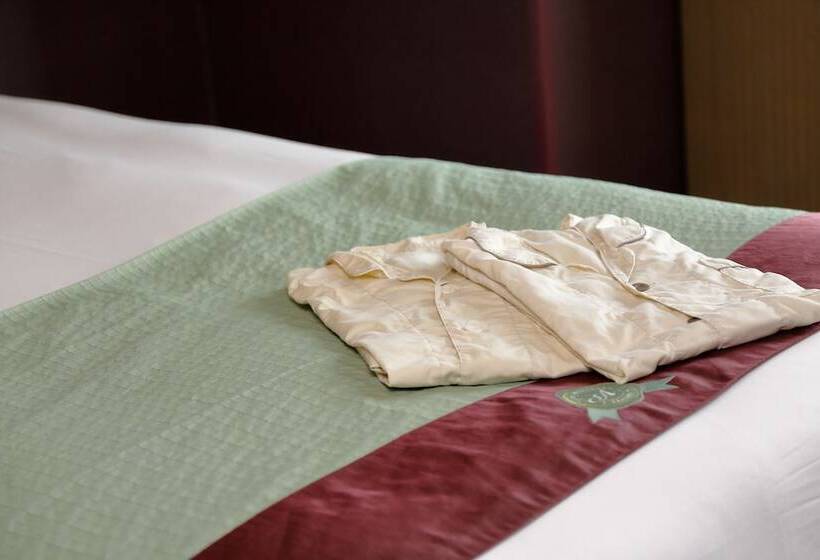 غرفة قياسية, Monterey Akasaka