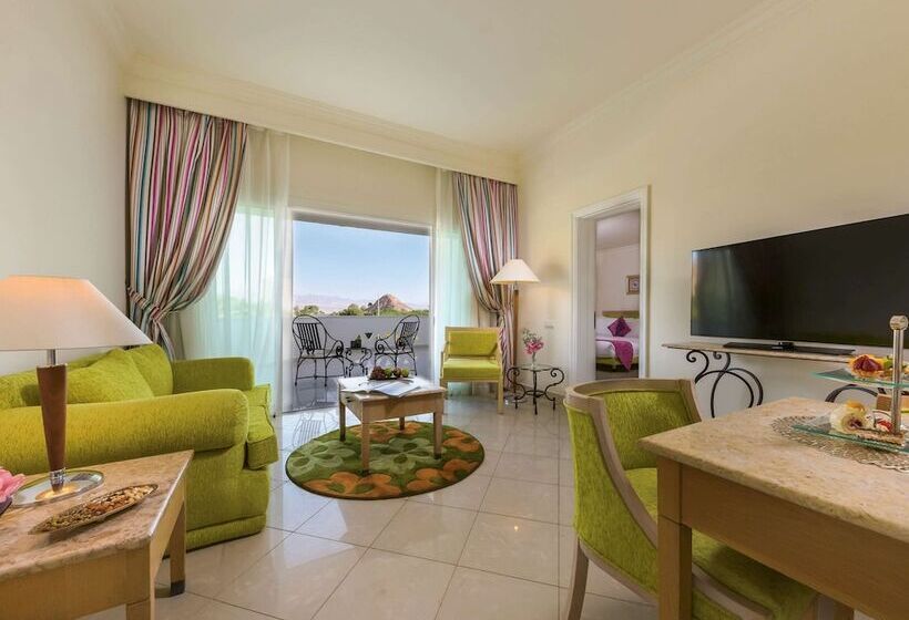 اتاق خانوادگی با چشم‌انداز دریا, Movenpick Taba Resort & Spa