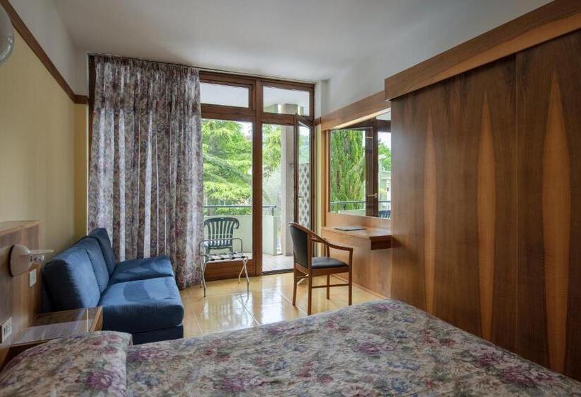 Номер Стандарт, Palme & Suite