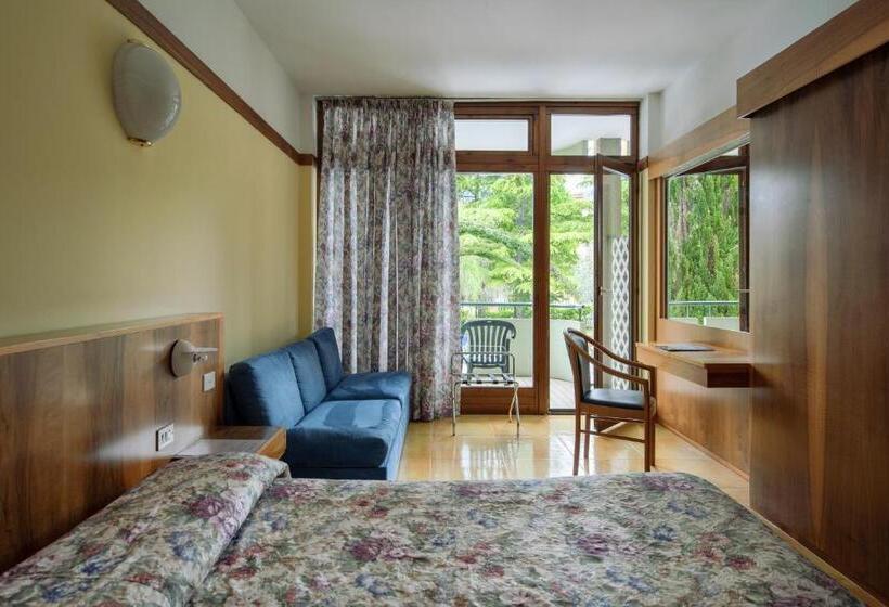 Номер Стандарт, Palme & Suite