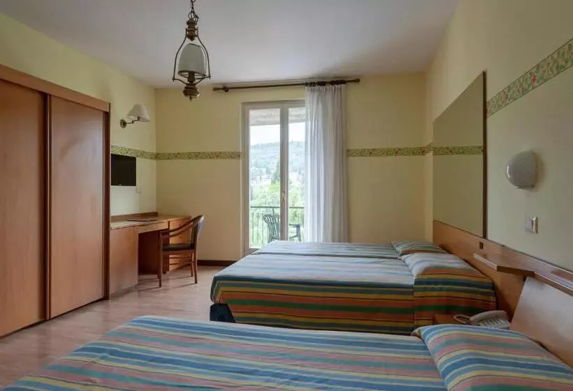 Standard Kolmen Hengen Huone, Palme & Suite