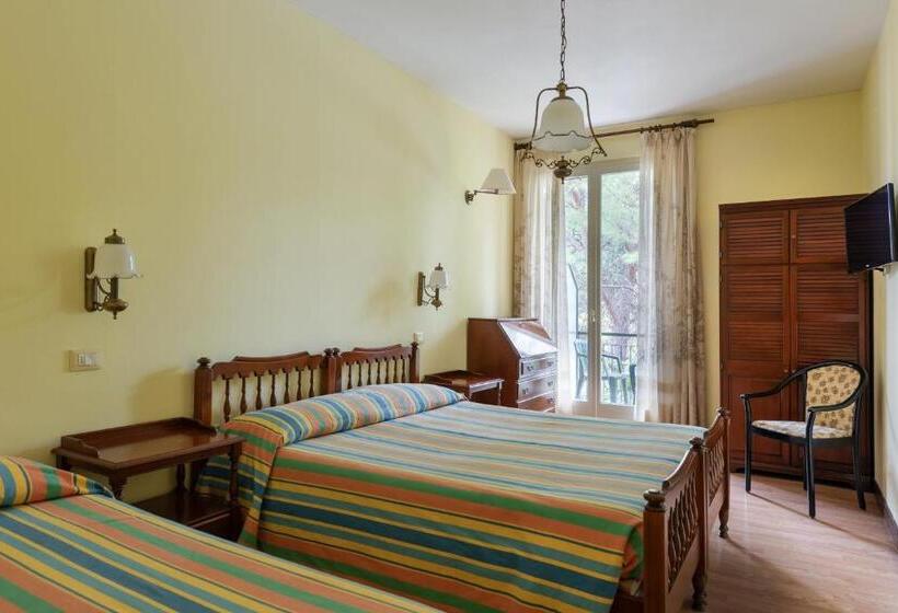 Номер Стандарт Трехместный, Palme & Suite