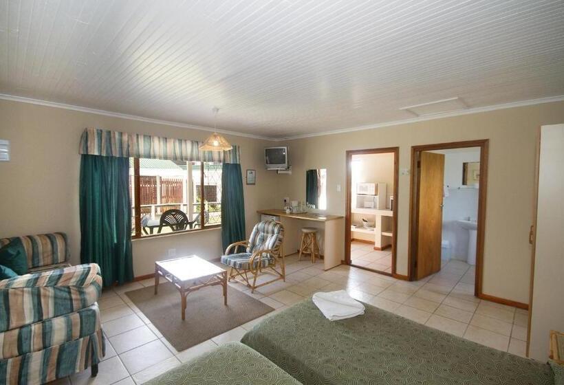 샬레, Pine Lodge Resort