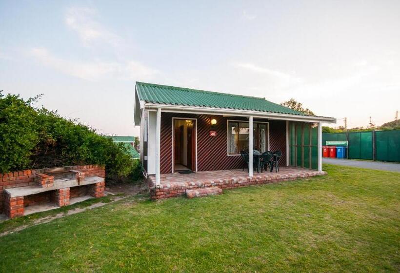 샬레, Pine Lodge Resort