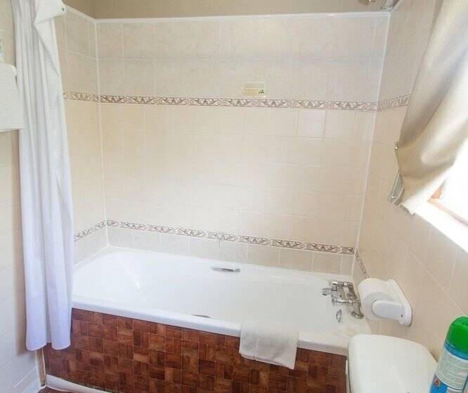 샬레, Pine Lodge Resort