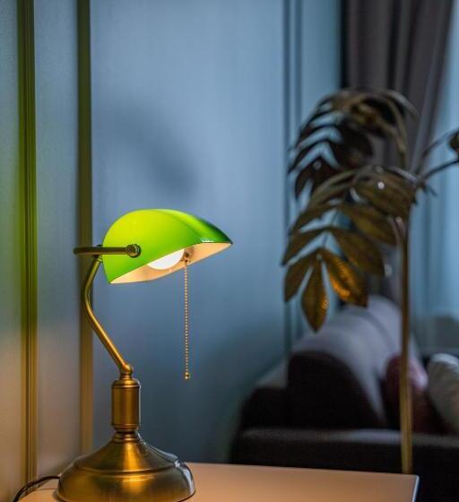 Люкс Deluxe Кровать Кинг, Queen S Court Hotel & Residence