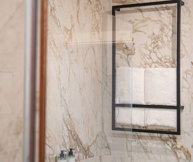 Люкс Superior, Queen S Court Hotel & Residence