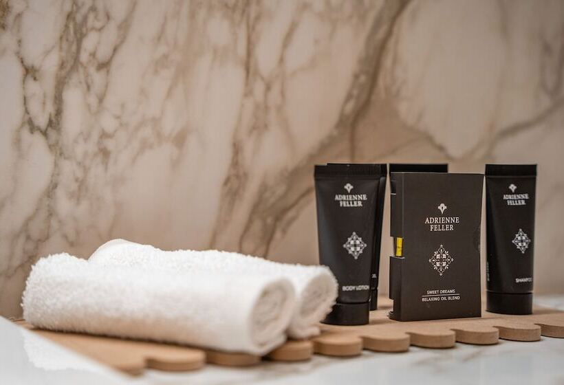 Люкс Superior, Queen S Court Hotel & Residence