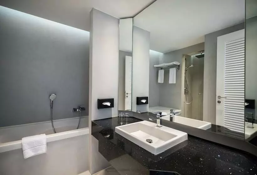 اتاق سوپریور با چشمانداز جانبی دریا, Radisson Blu Palace Resort & Thalasso, Djerba