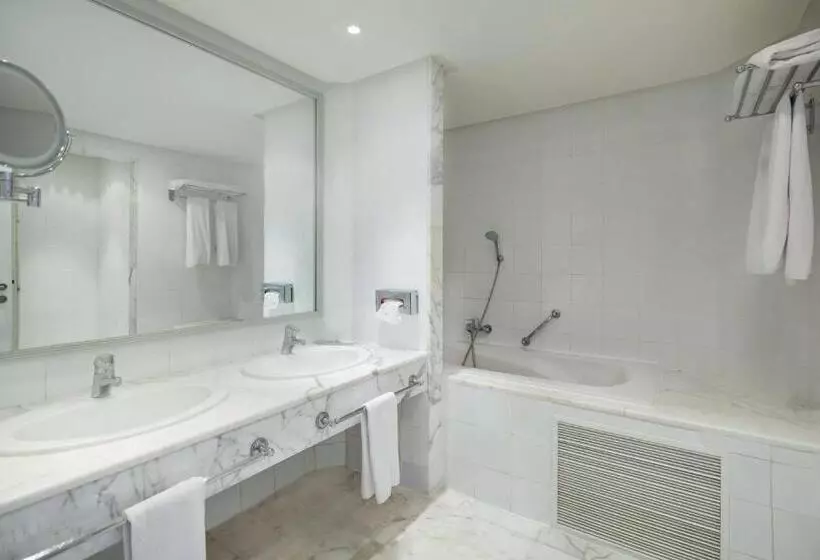 اتاق خانوادگی, Radisson Blu Palace Resort & Thalasso, Djerba