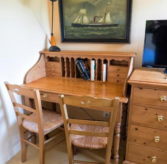 带1个卧室的高级公寓, Residence Hotel Les Ducs De Chevreuse Avec Hébergement, Repas & Pdj, Séminaire, Bureau & Parking