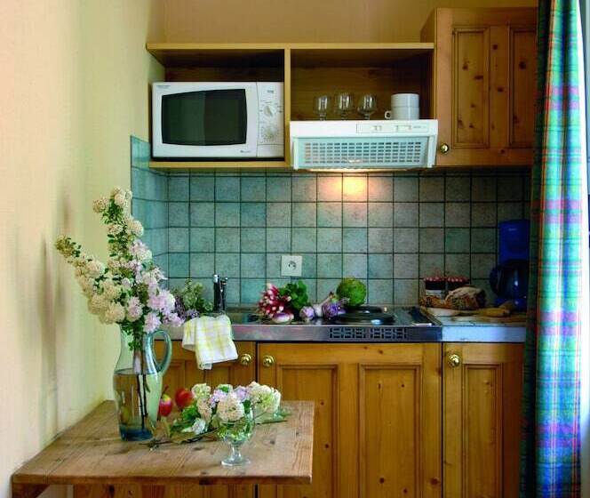 带2个卧室的高级公寓, Residence Hotel Les Ducs De Chevreuse Avec Hébergement, Repas & Pdj, Séminaire, Bureau & Parking