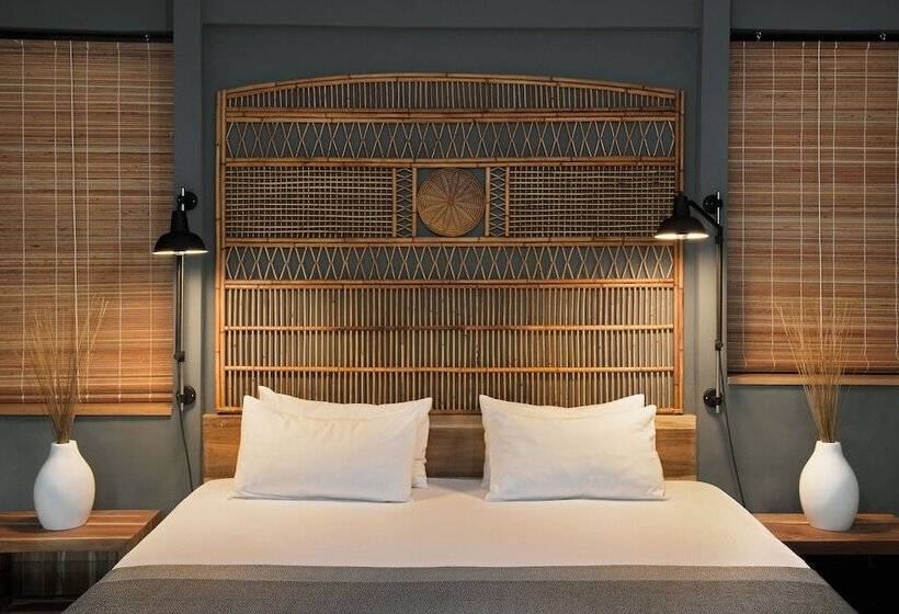 سوییت, The Ravenala Attitude