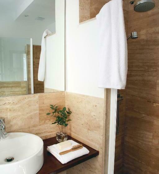 Студия Стандарт, Ainb Gothic Jaume I Apartments