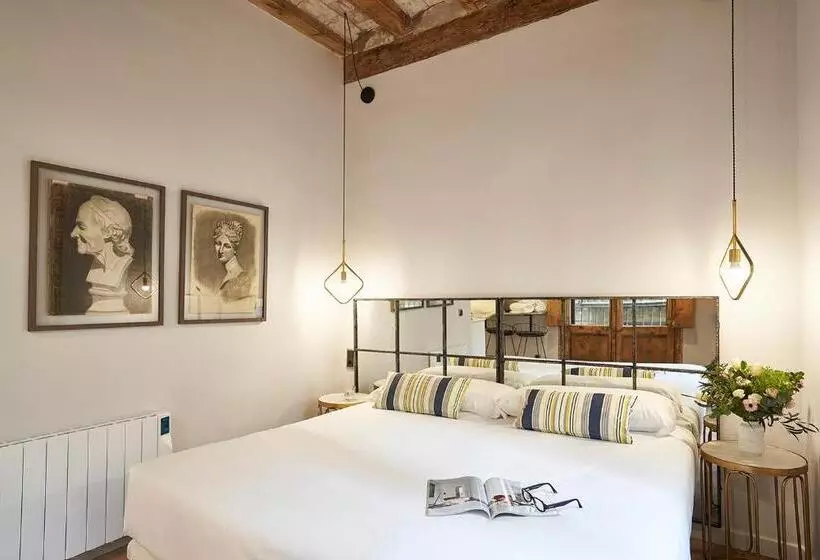Standard-studio, Ainb Gothic Jaume I Apartments