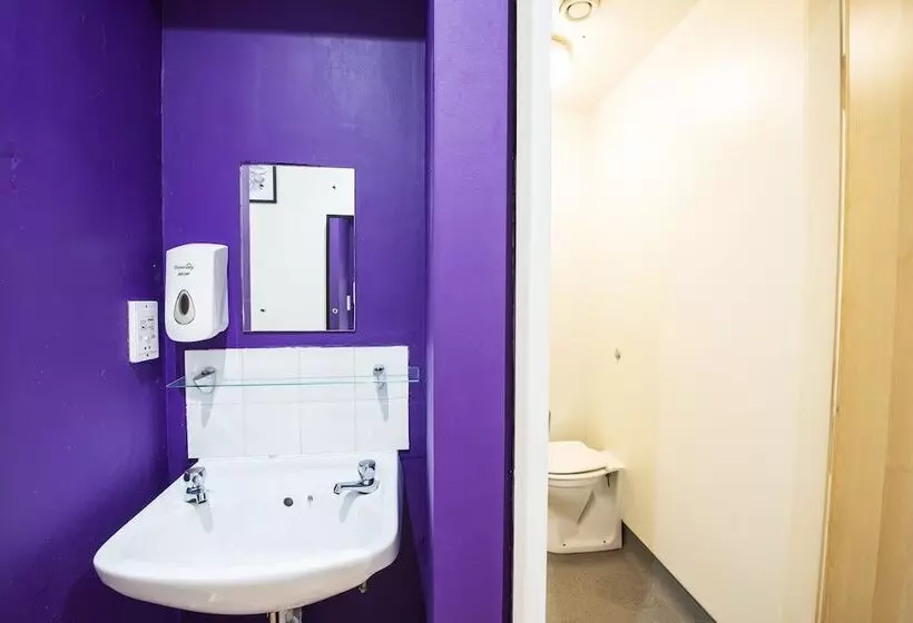 اتاق استاندارد چهار تخته, a&o Edinburgh City