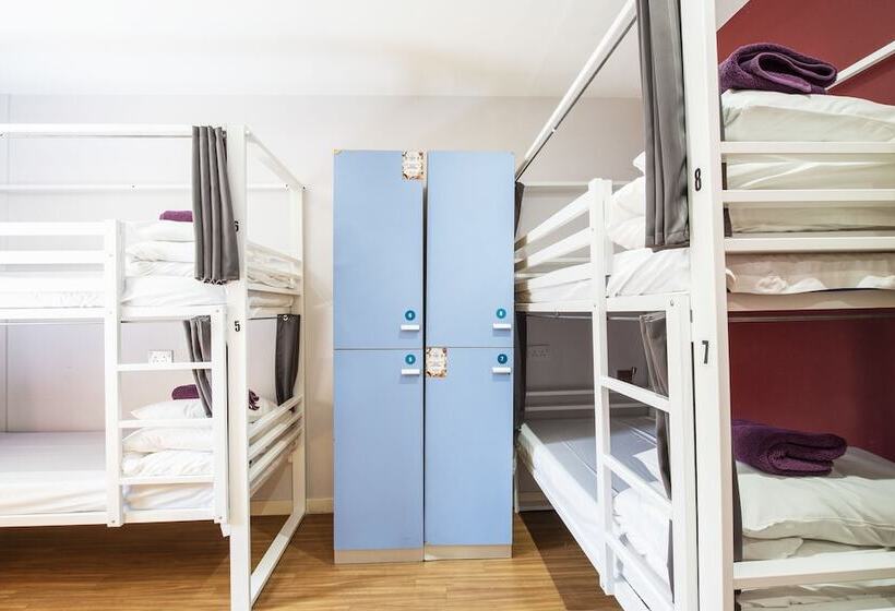 Кровать в Общей Комнате, a&o Edinburgh City
