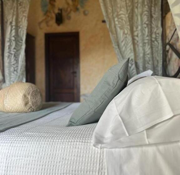 سوییت, Corte Dei Folletti