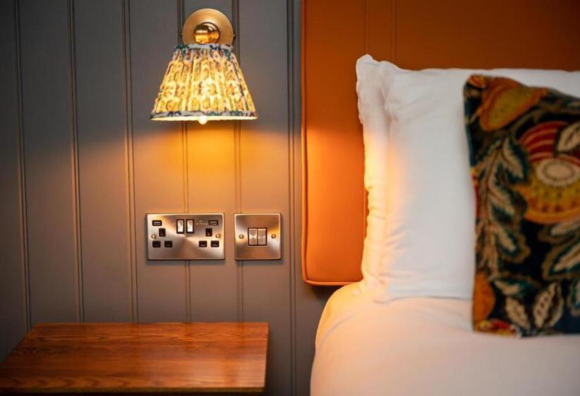 Номер Стандарт, Ely Hotel By Chef & Brewer Collection