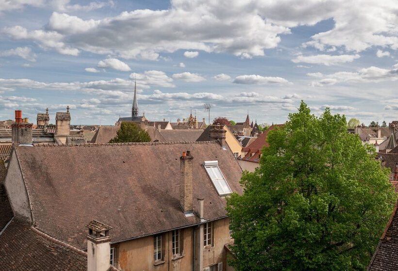 جناح دوبلكس, Abbaye De Maizieres