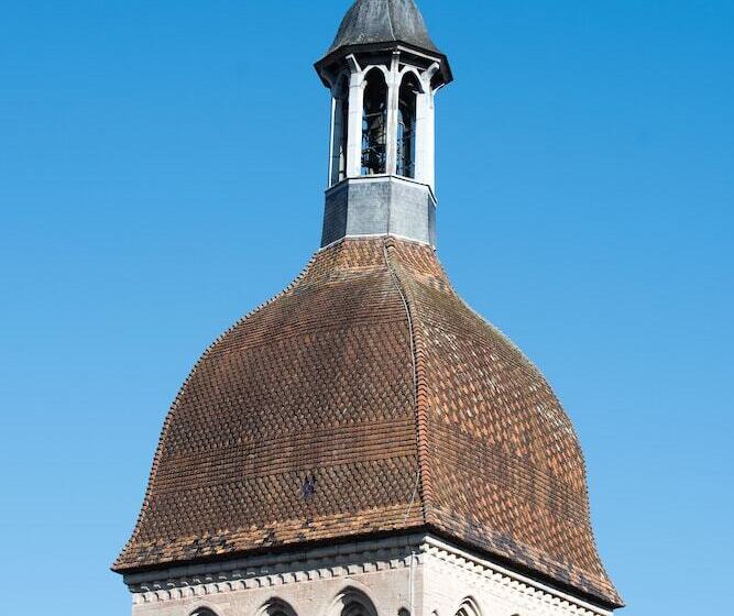 جناح, Abbaye De Maizieres