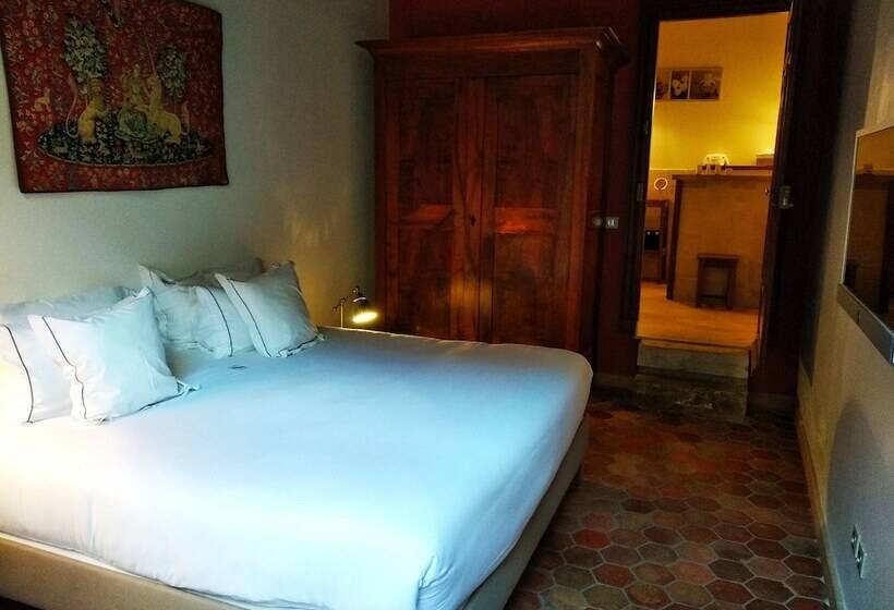 جناح, Abbaye De Maizieres