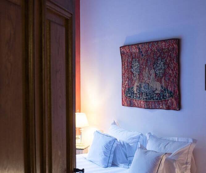 جناح, Abbaye De Maizieres