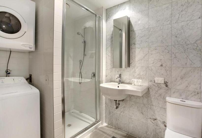 إستوديو قياسى, Adara Hotel Richmond