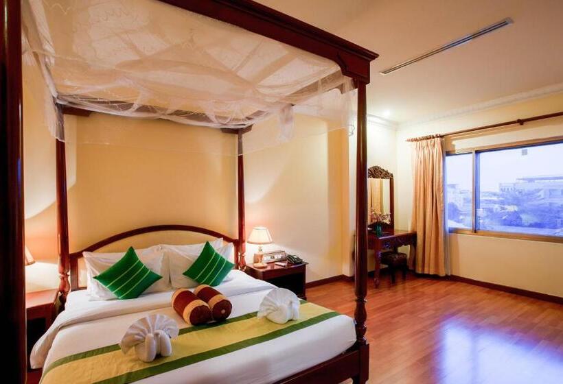 جناح إدارى, Angkor Holiday