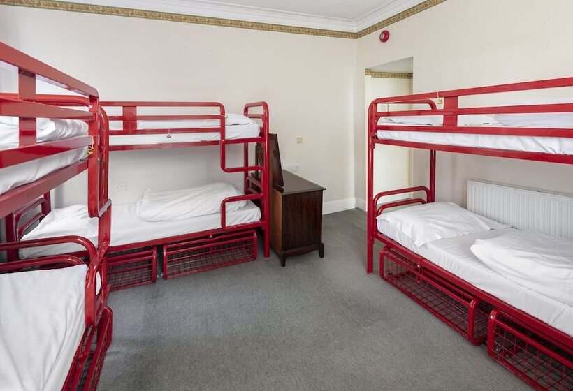 Кровать в Общей Комнате, Astor York Hostel