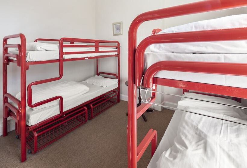 Кровать в Общей Комнате, Astor York Hostel